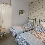 4 * Уитби